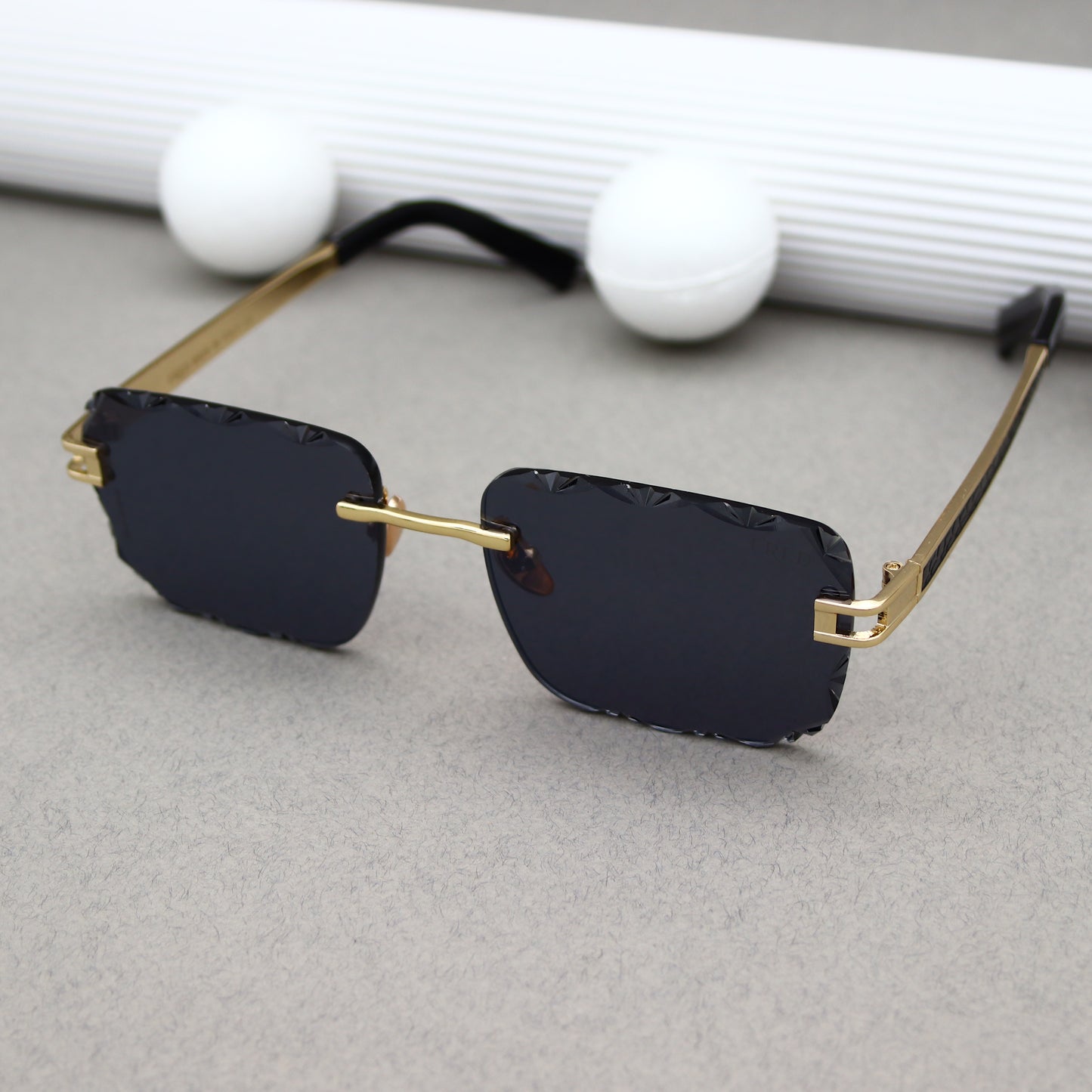 FRED - 90119 Noir Doré