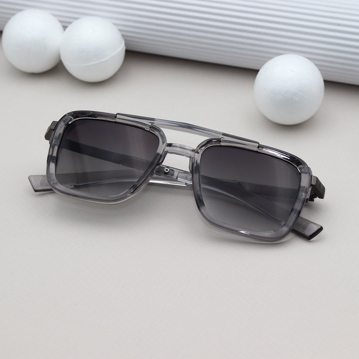 Jacques Marie Mage - 6120 Noir Gris