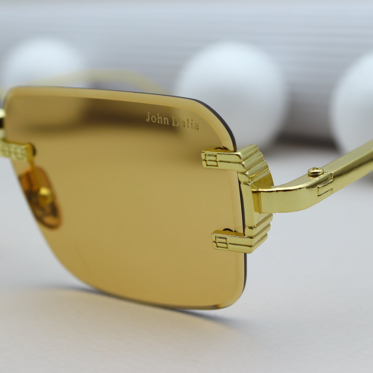 John Dalia - 9864 Doré