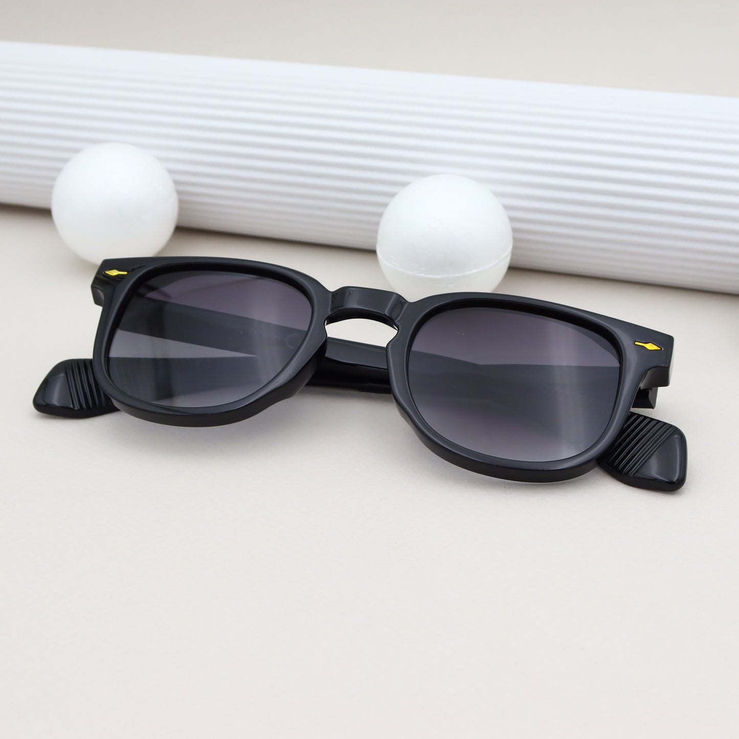 City Vision - 026723 Noire