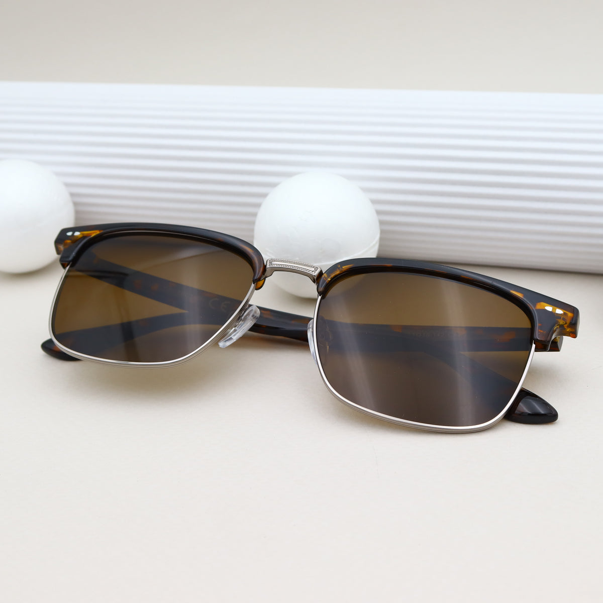 City Vision - 016741 Marron Tigré