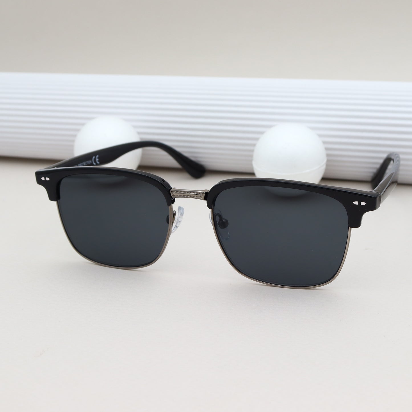 City Vision - 016741 Noire