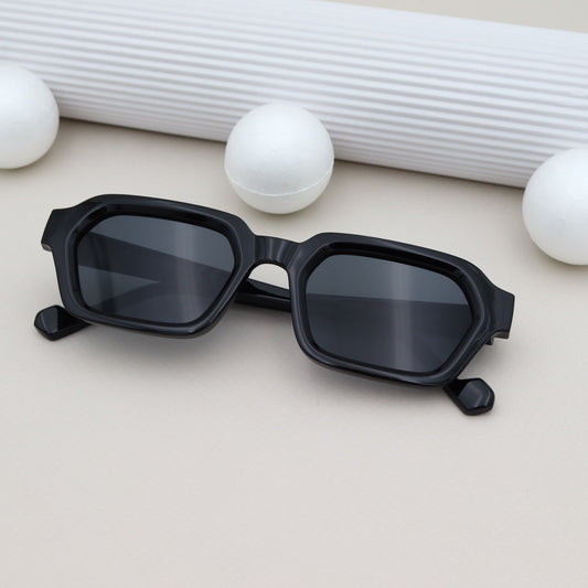 City Vision - 026818  Noire