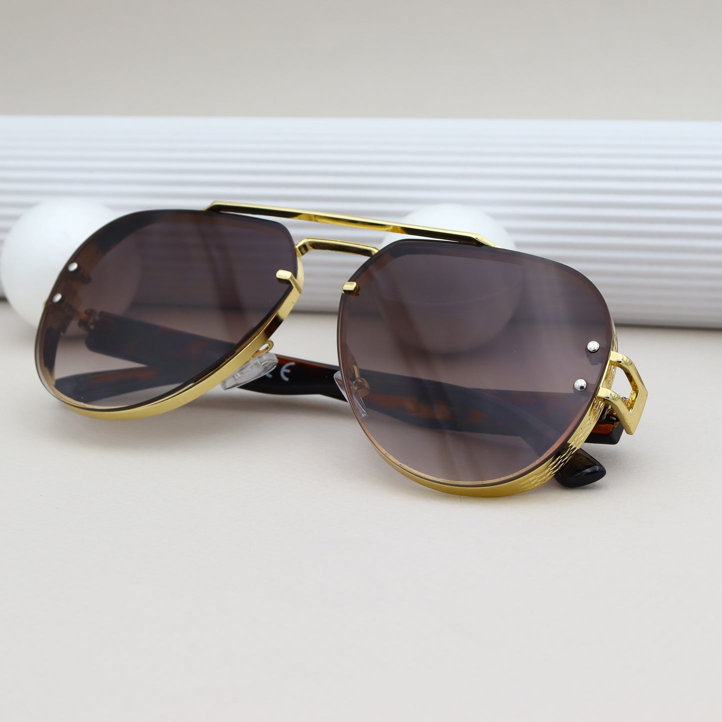 City Vision - 014383 Noir Doré