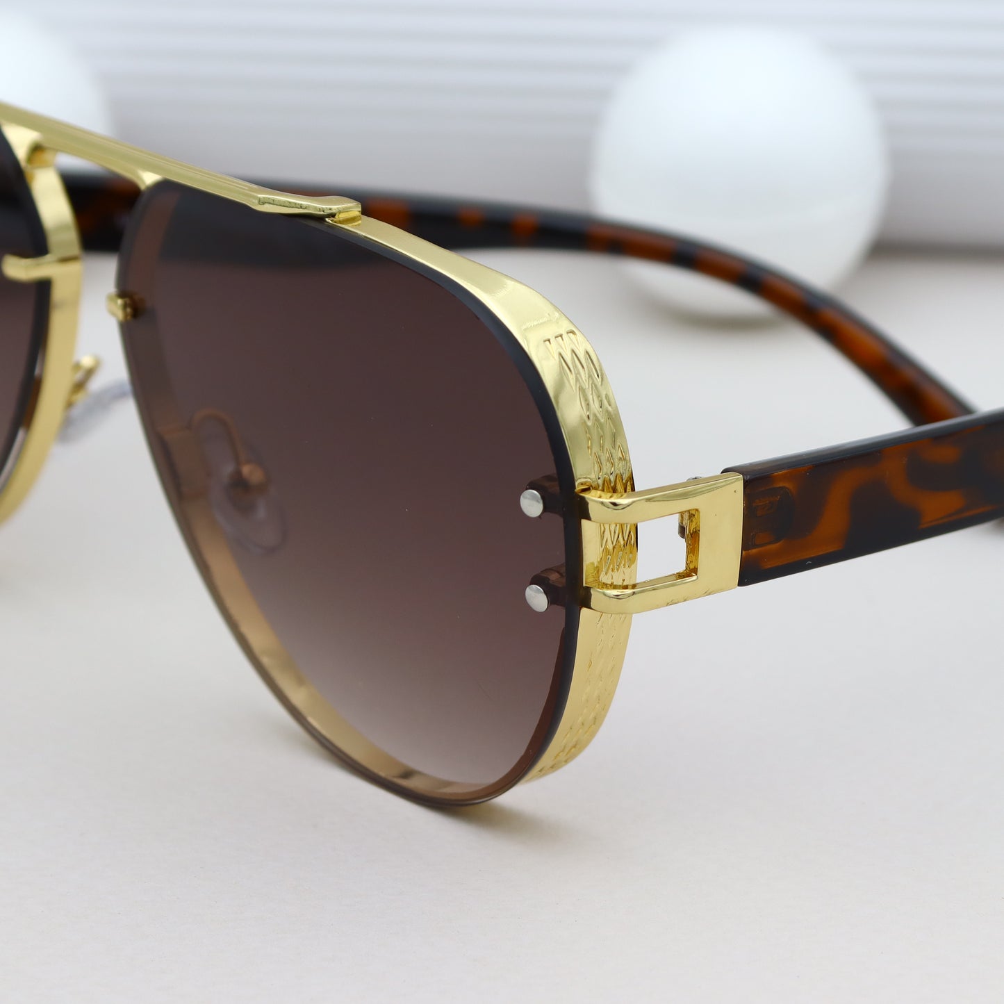 City Vision - 014383 Noir Doré