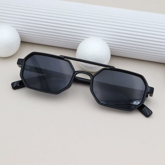 City Vision - 026533  Noire