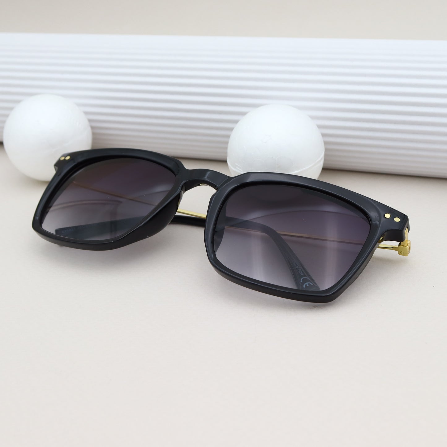 City Vision - 026821 Noire