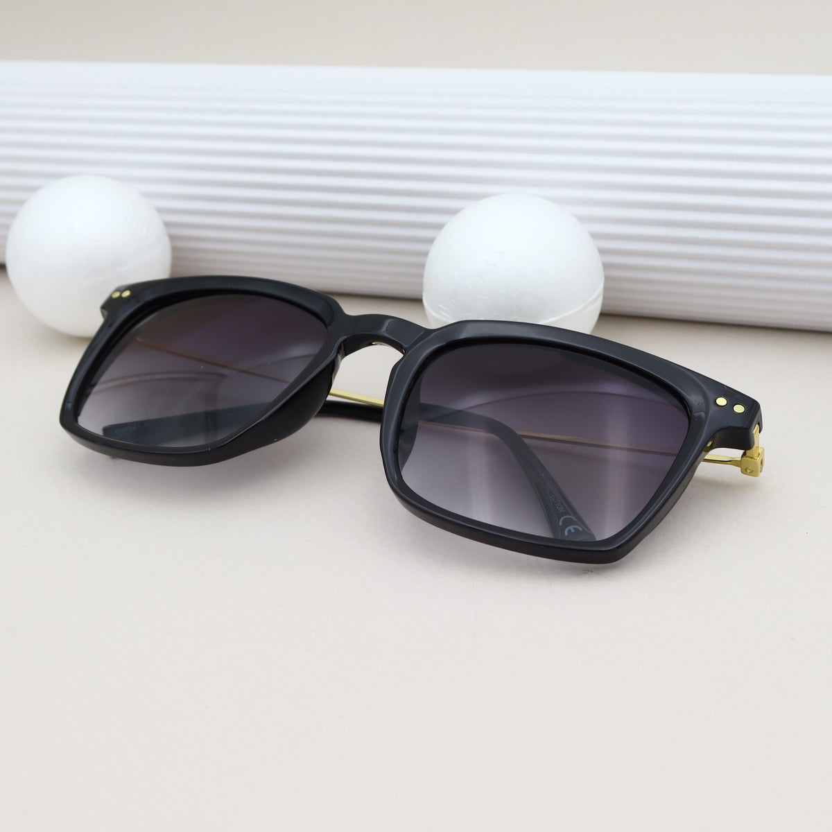 City Vision - 026821 Noire