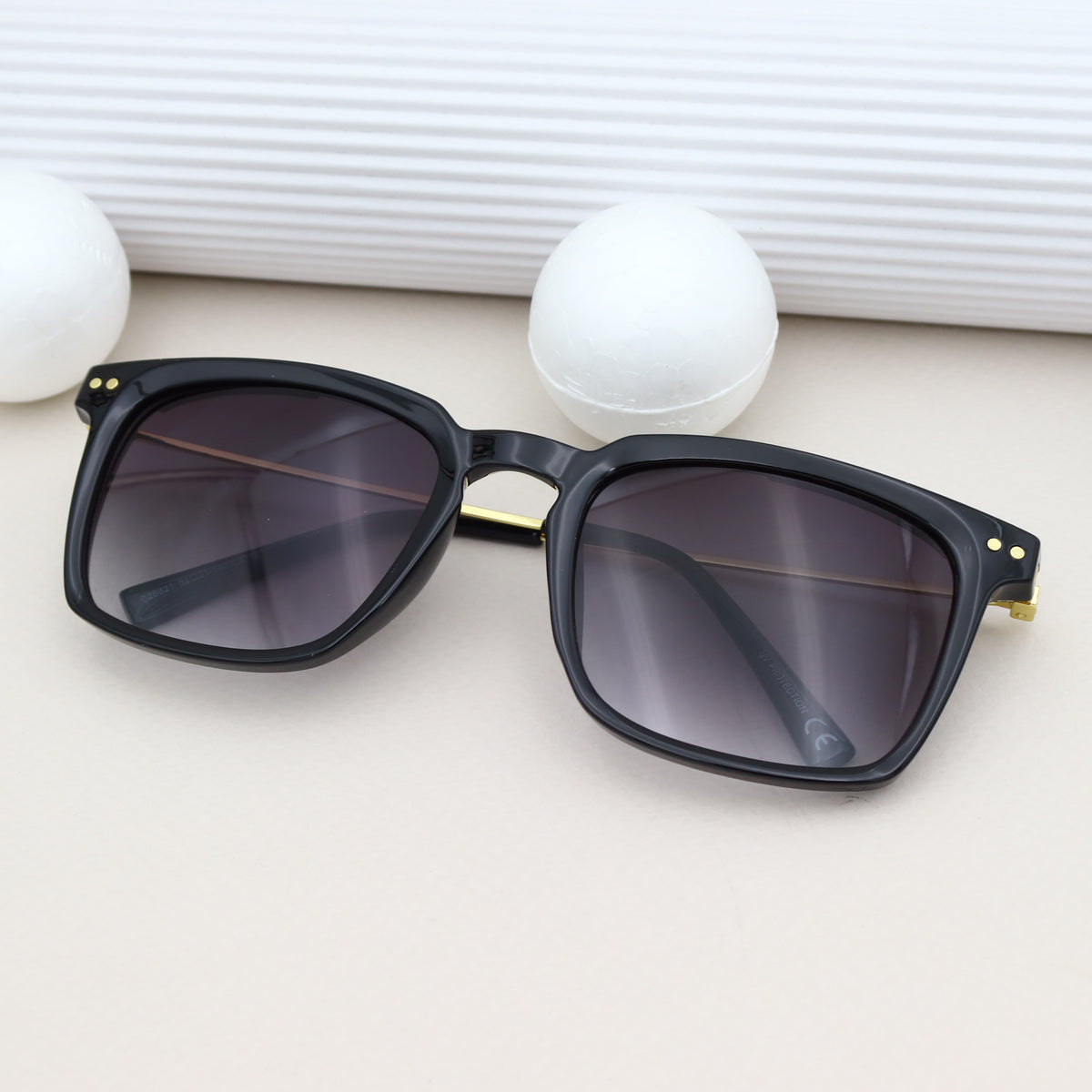 City Vision - 026821 Noire