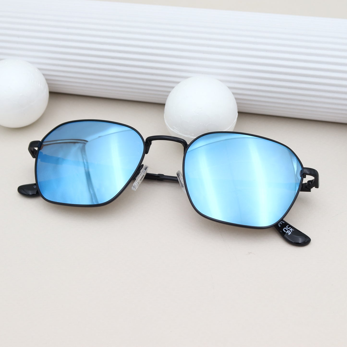 City Vision - 015404 Noire Miroir