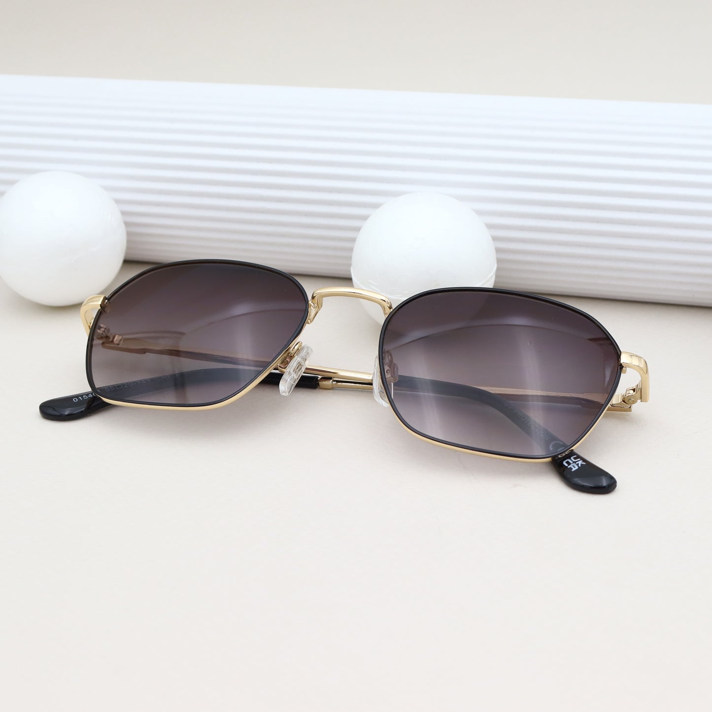 City Vision - 015404 Noir Dégradé Doré