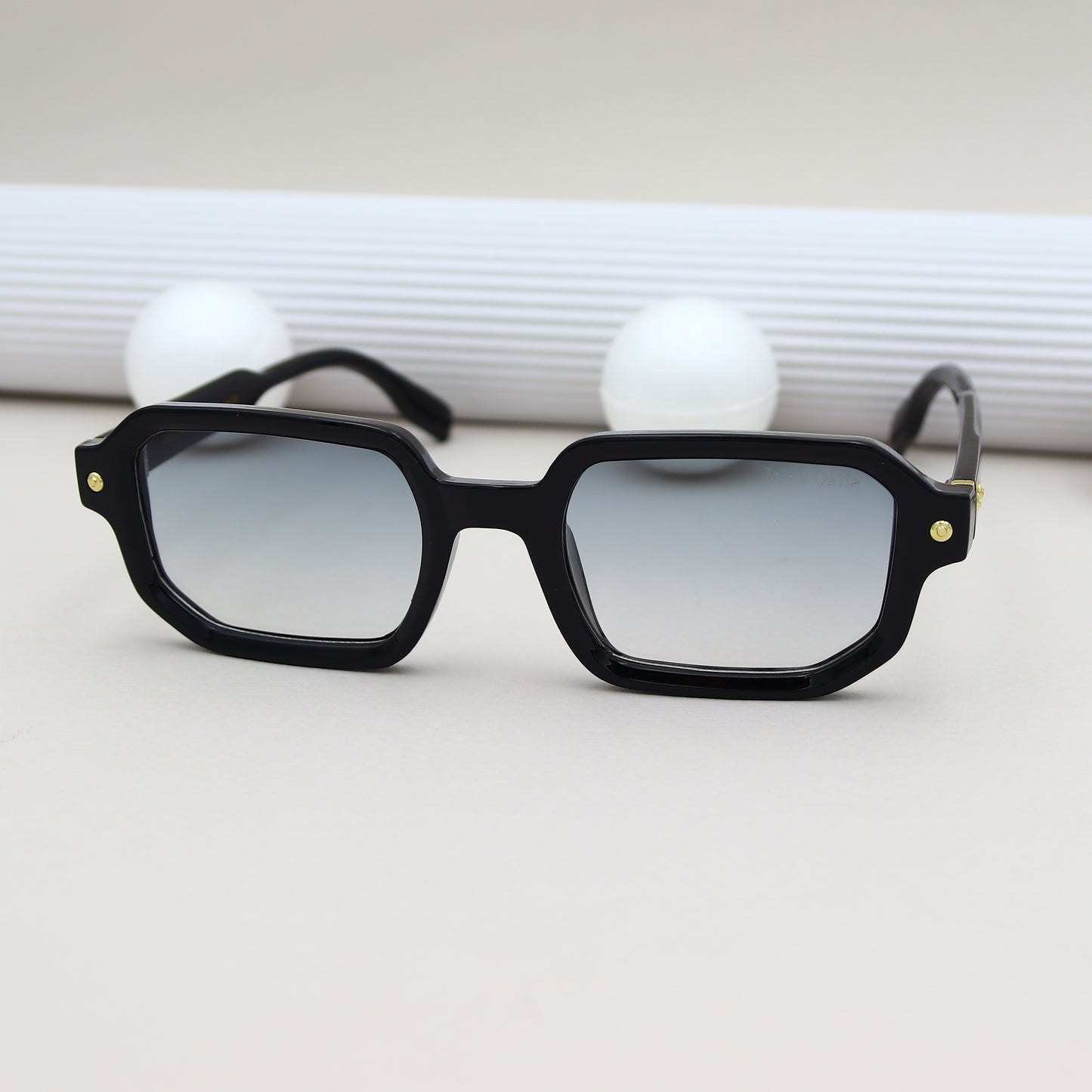 John Dalia - BS1368 Noir Noir