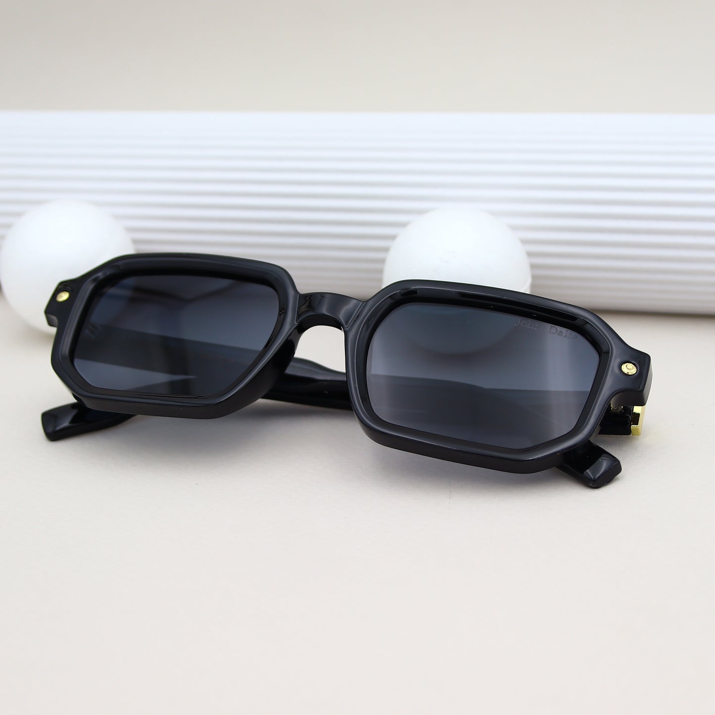 John Dalia - BS1368 Noir Noir