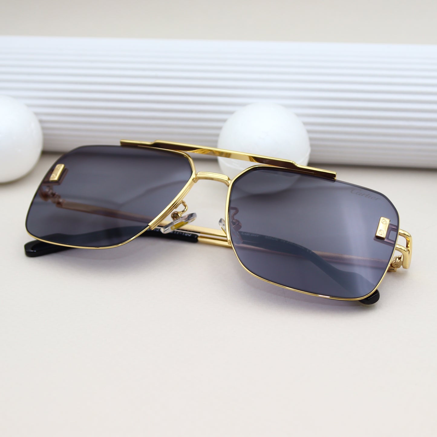 Cartier - 5G113 Doré Noir