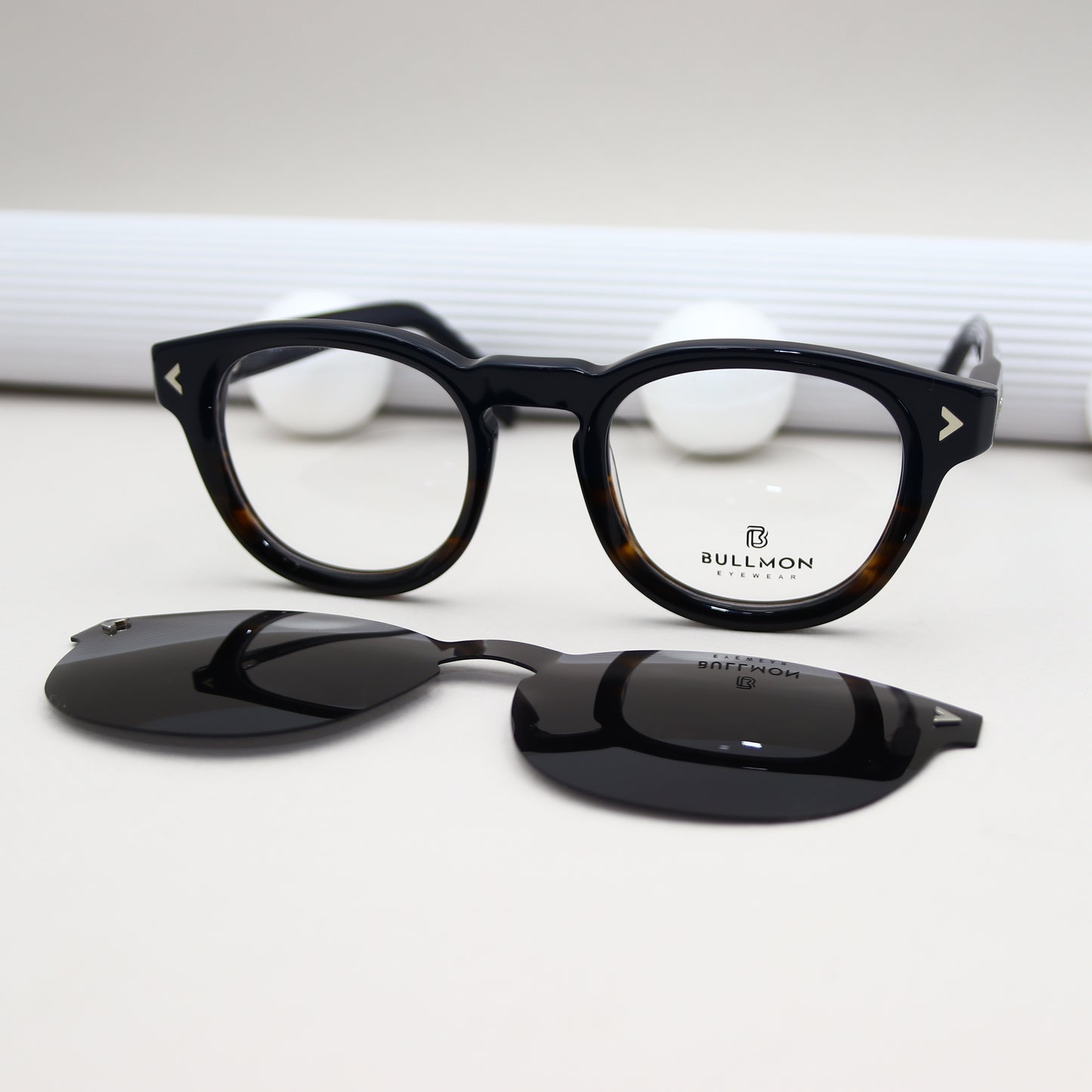 BULLMON - G9005 Bleu Marron