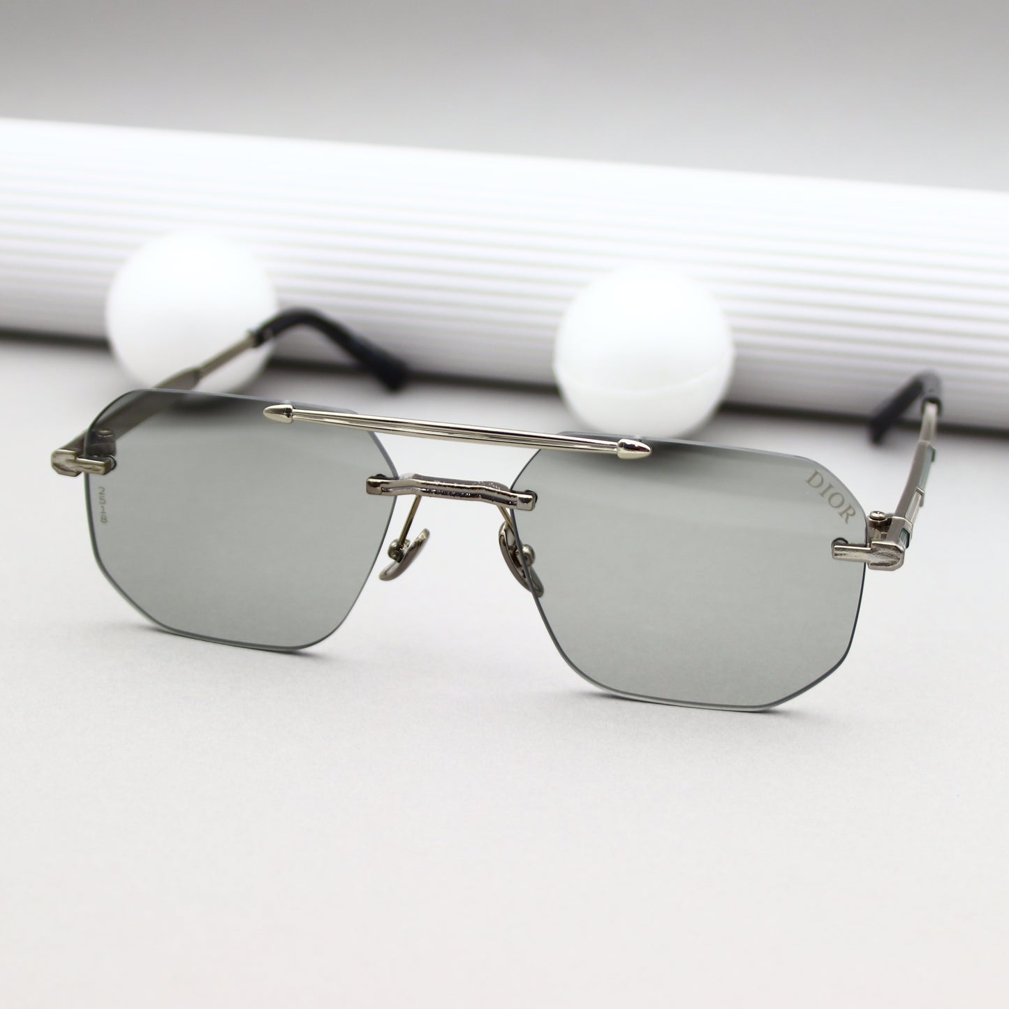 DIOR - 2518 Gris Silver