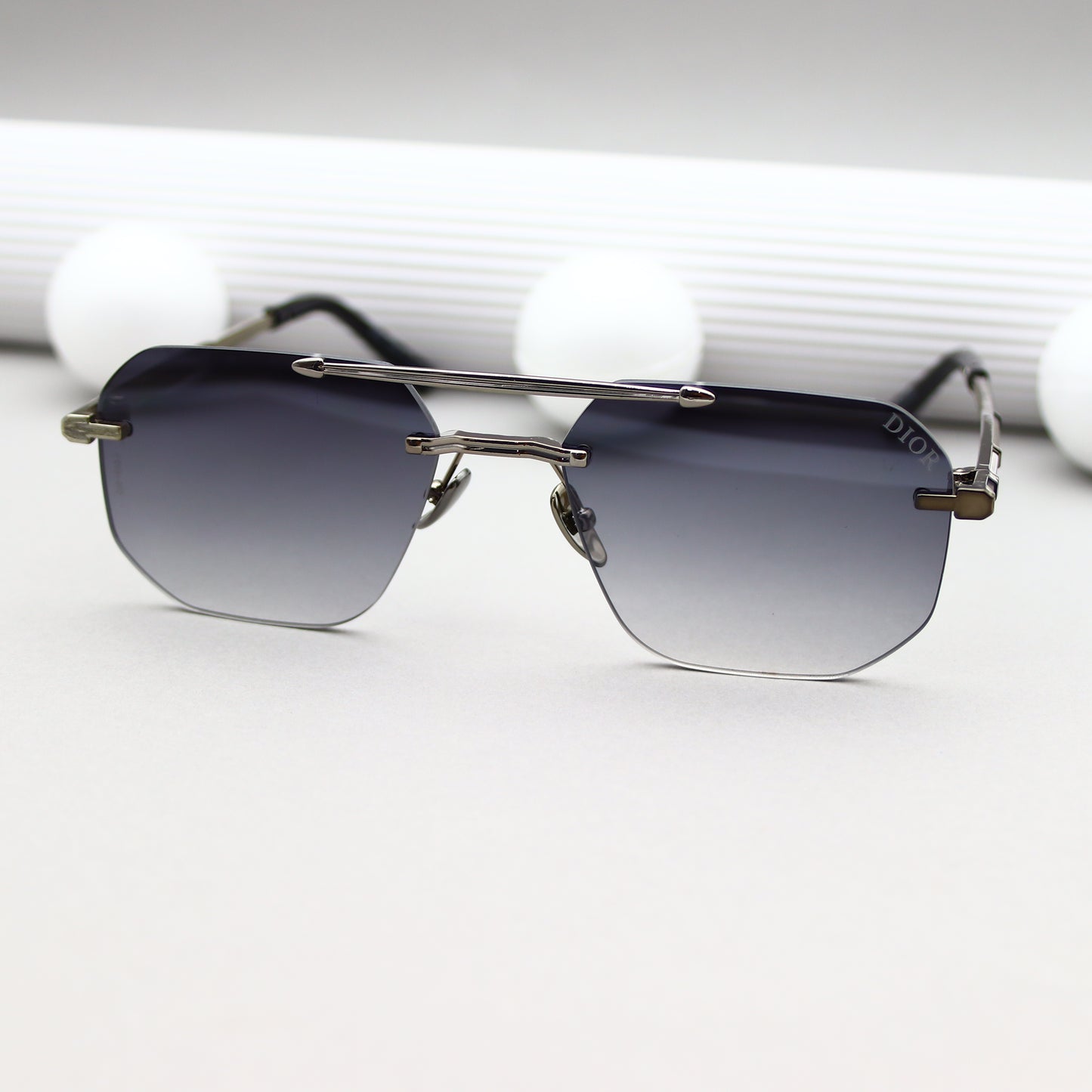 DIOR - 2518 Noir Silver