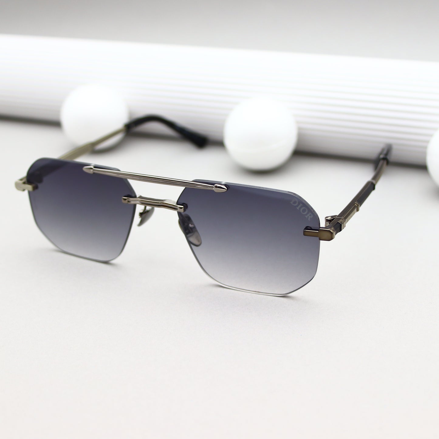 DIOR - 2518 Noir Silver