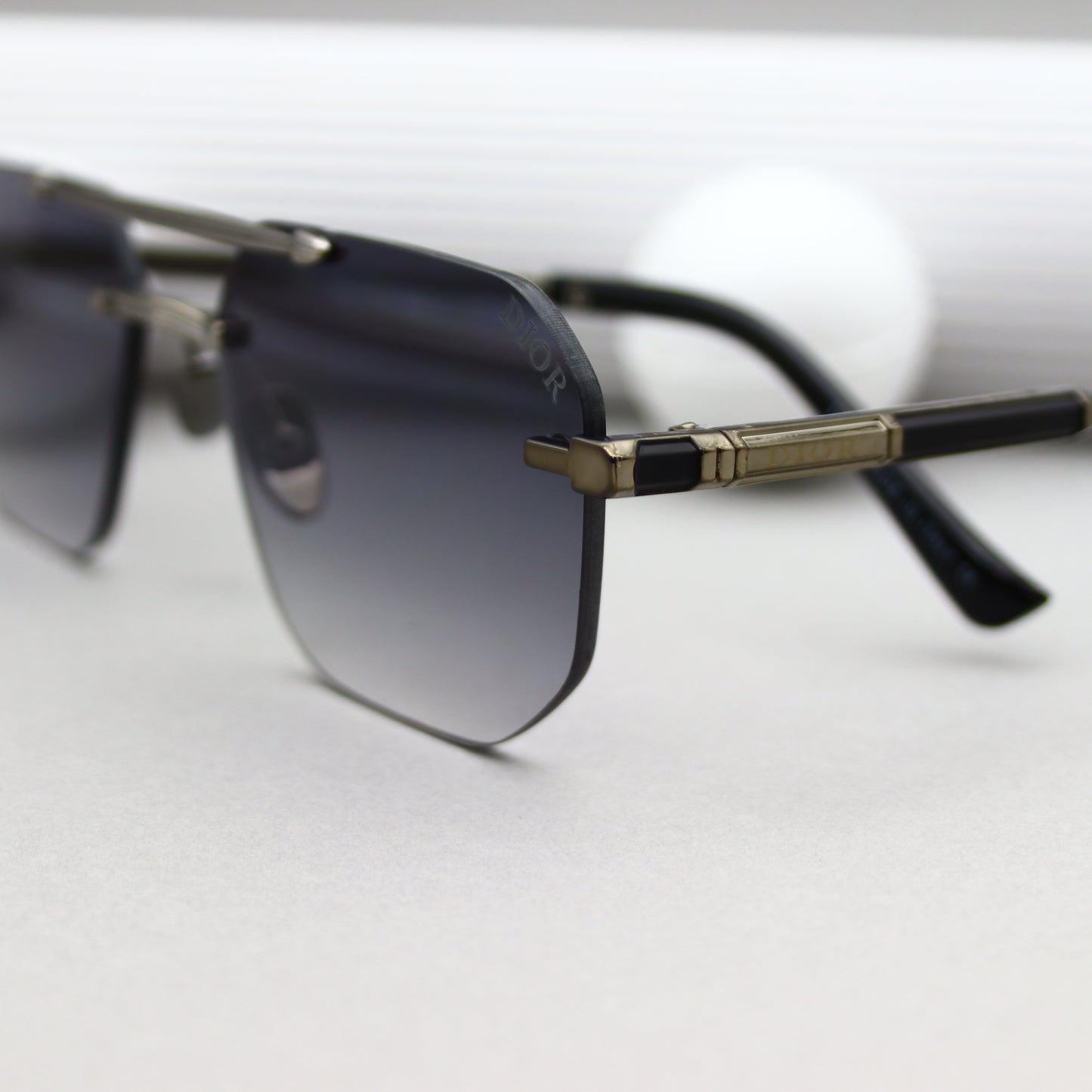 DIOR - 2518 Noir Silver