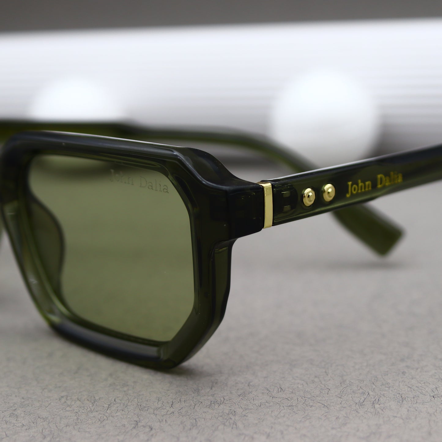 John Dalia - J8955 Vert