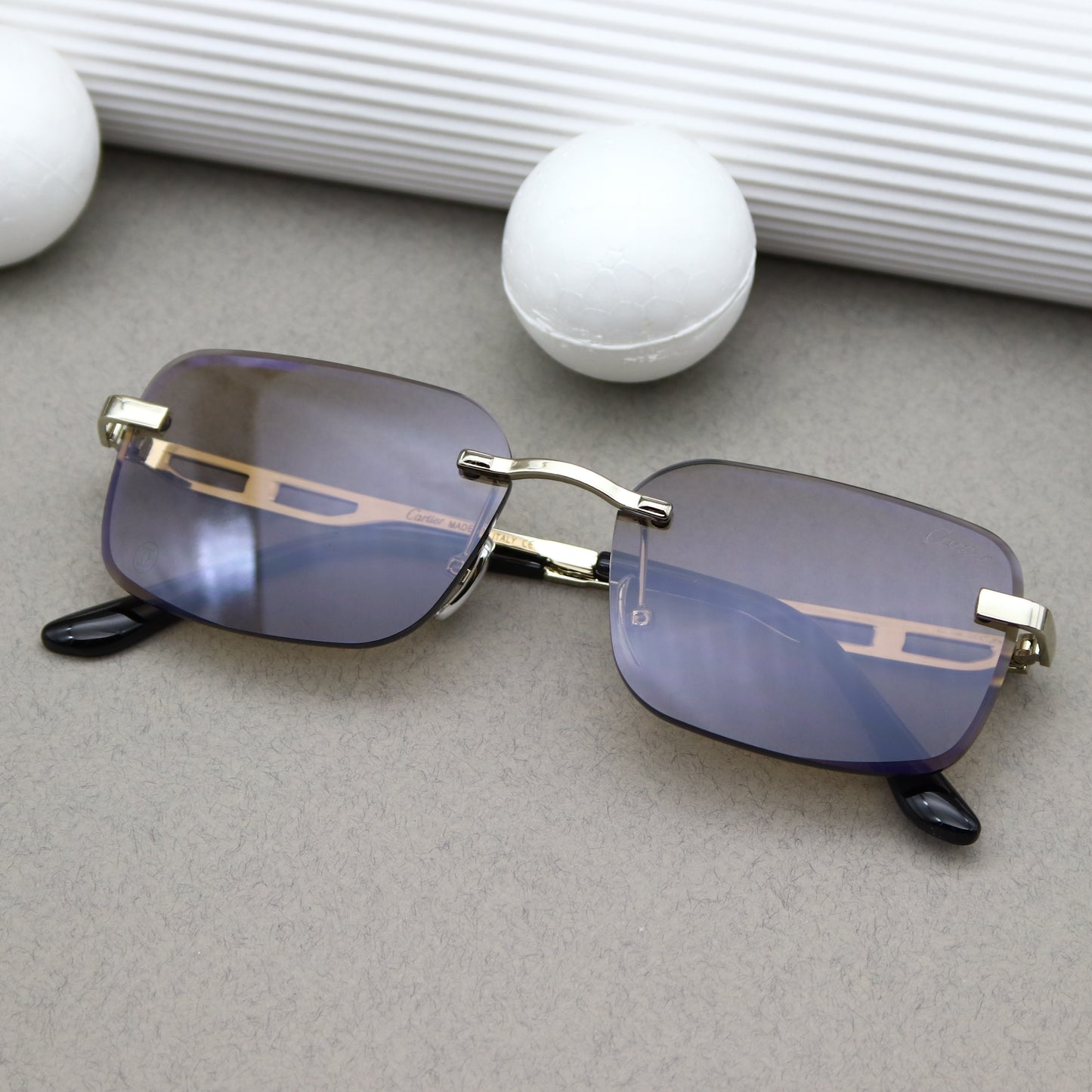 Cartier - 9855 Silver Gris