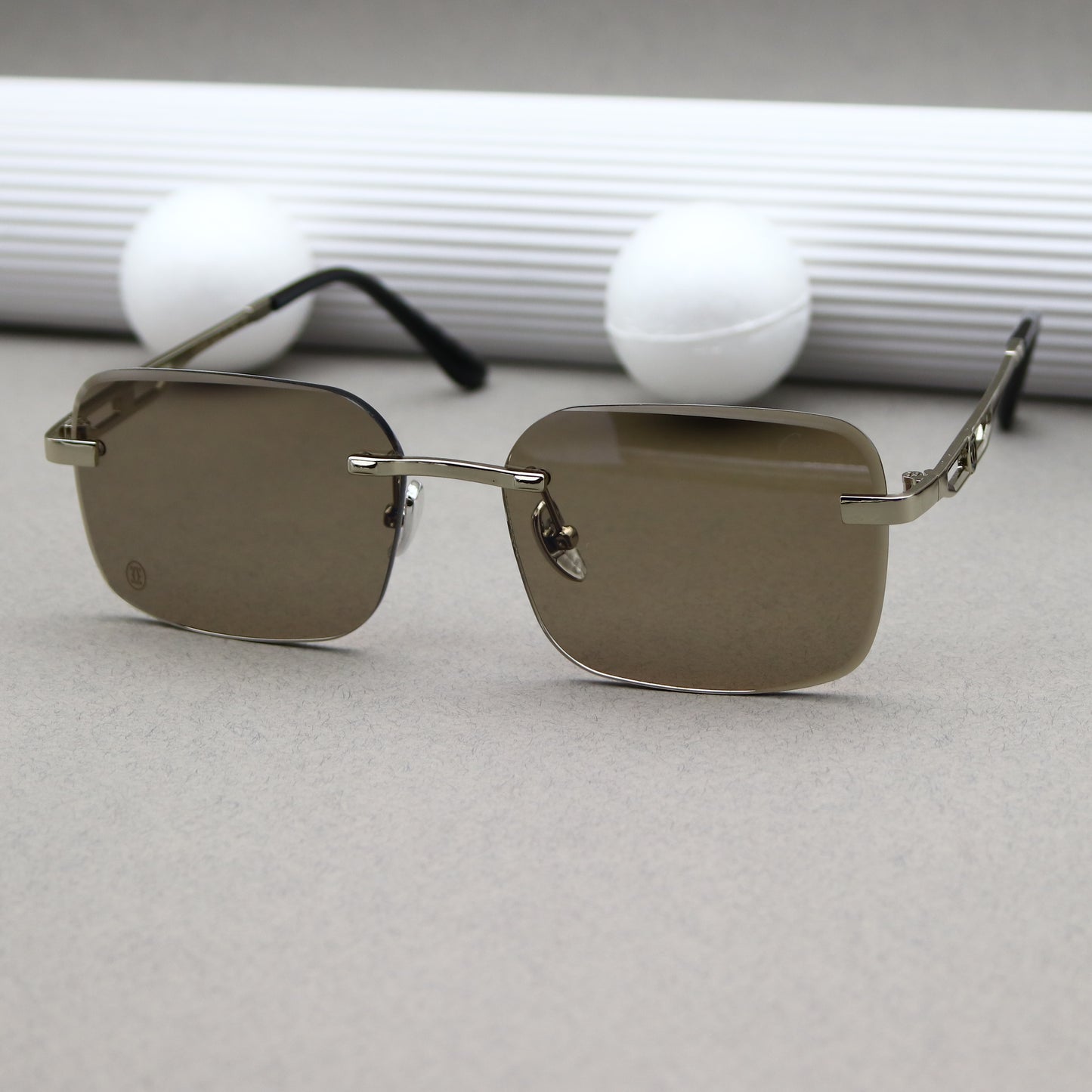 Cartier - 9855 Silver Gris