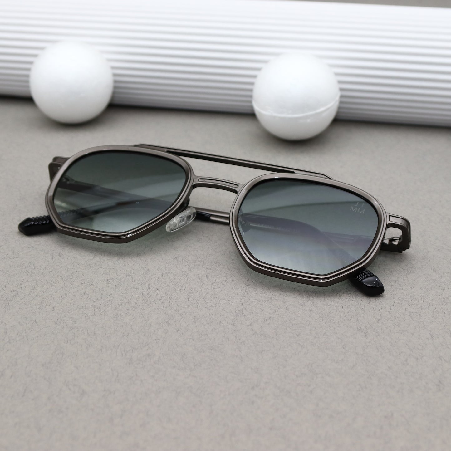 Jacques Marie Mage - LX3039 Gris