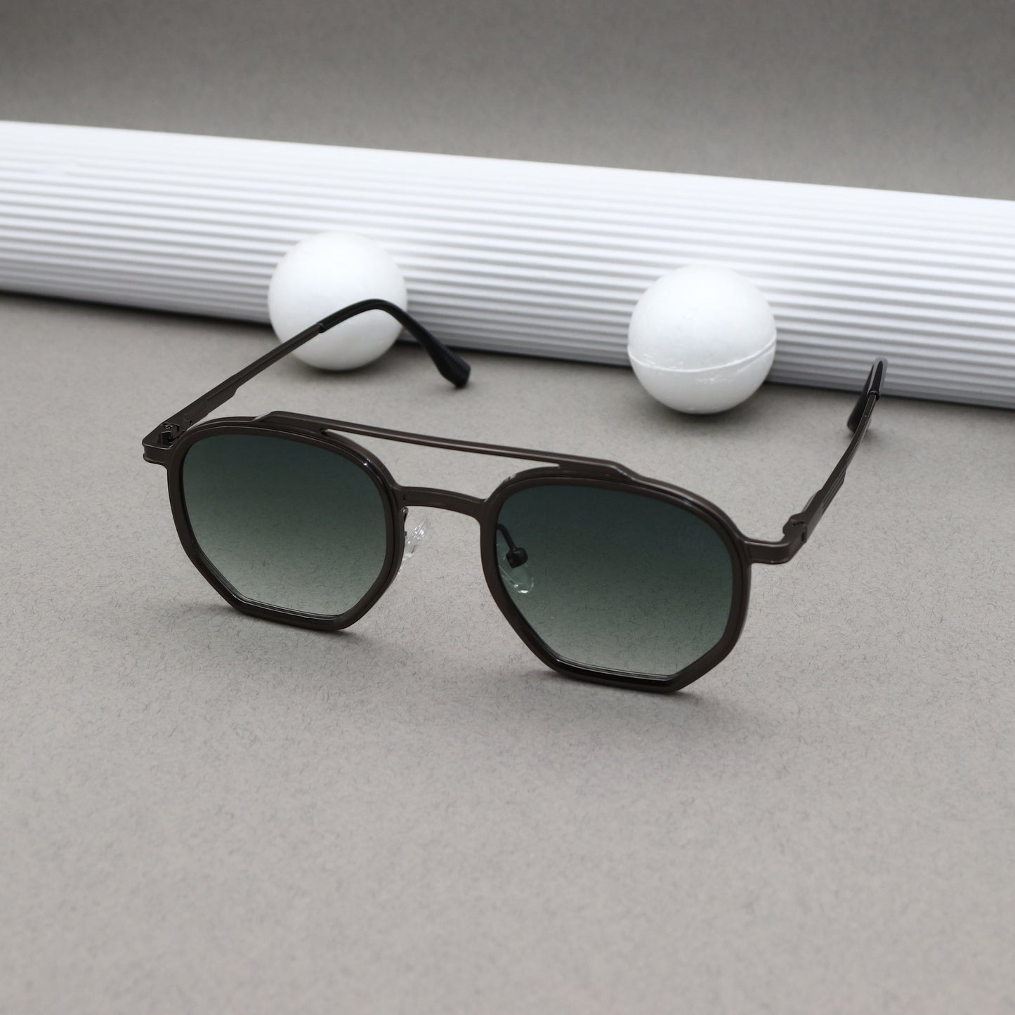 Jacques Marie Mage - LX3039 Gris